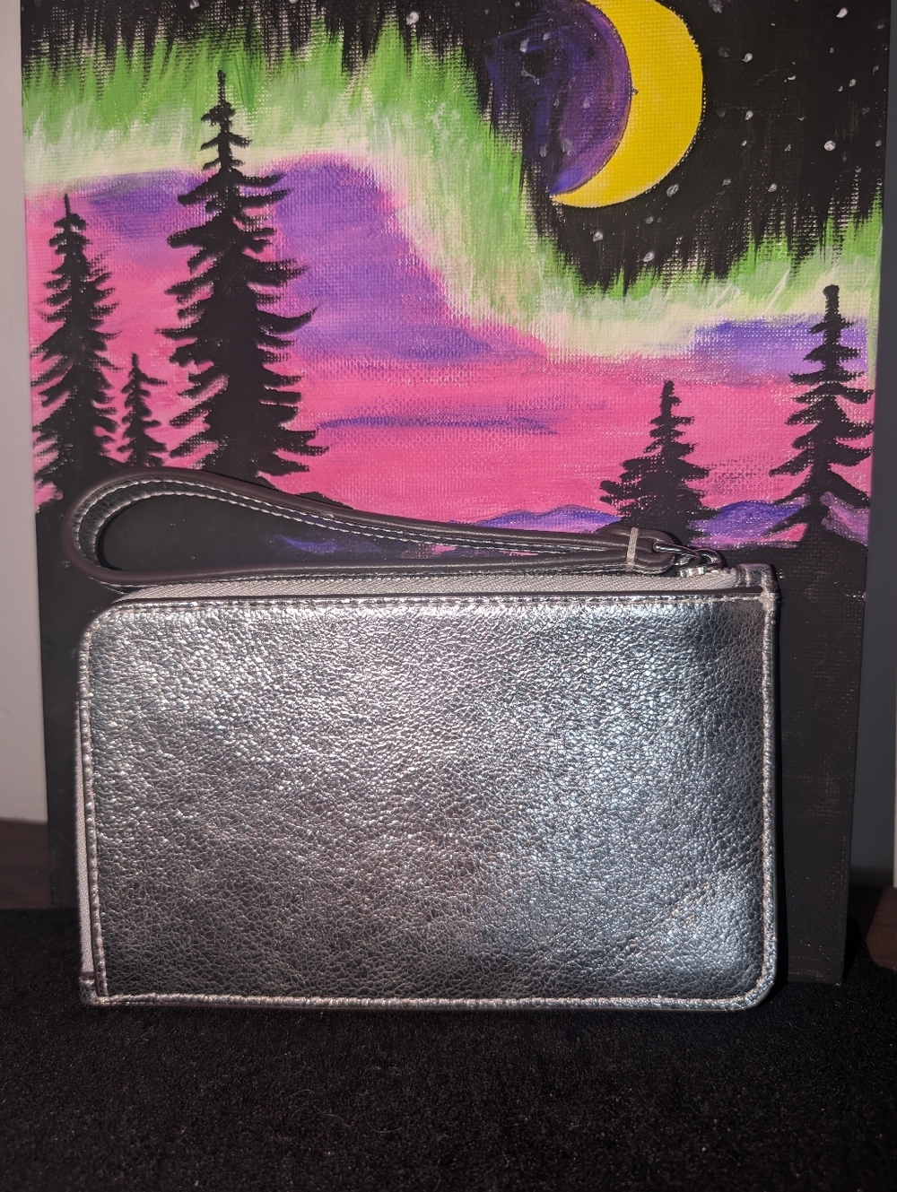kate spade Metallic Silver Wristlet Clutch - Picture 2 of 2